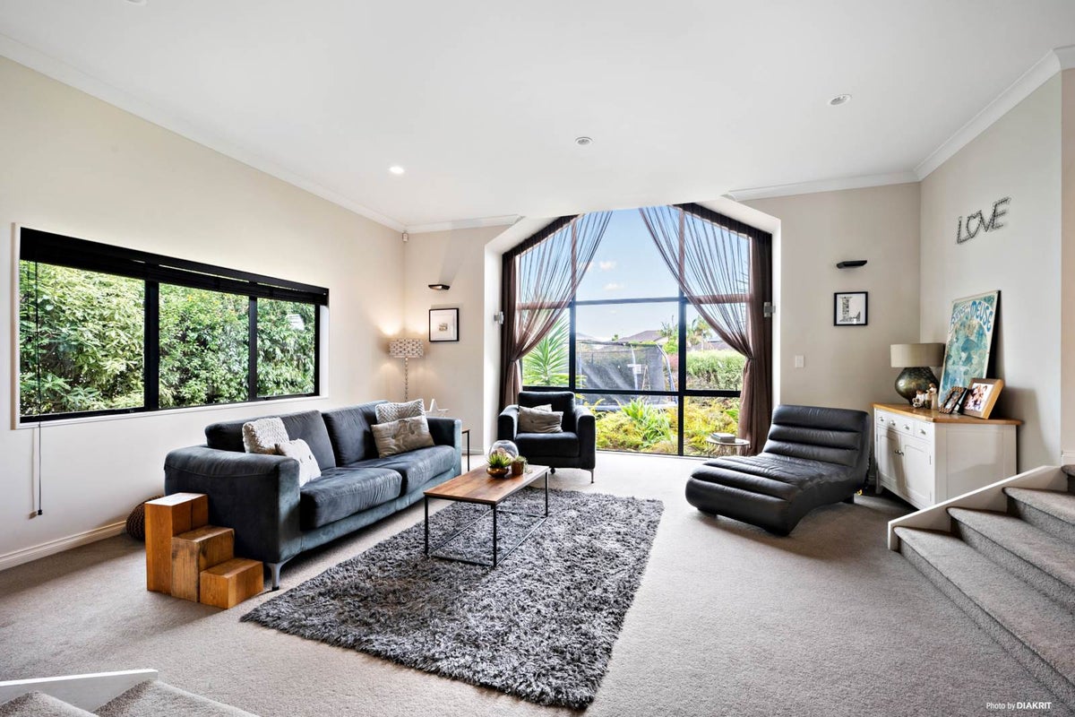 18 Araminta Place, Beachlands, Auckland - Carousel 2