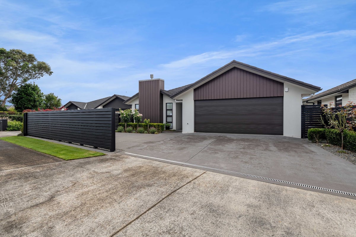 425 Mangorei Road, Highlands Park, New Plymouth - Carousel 29