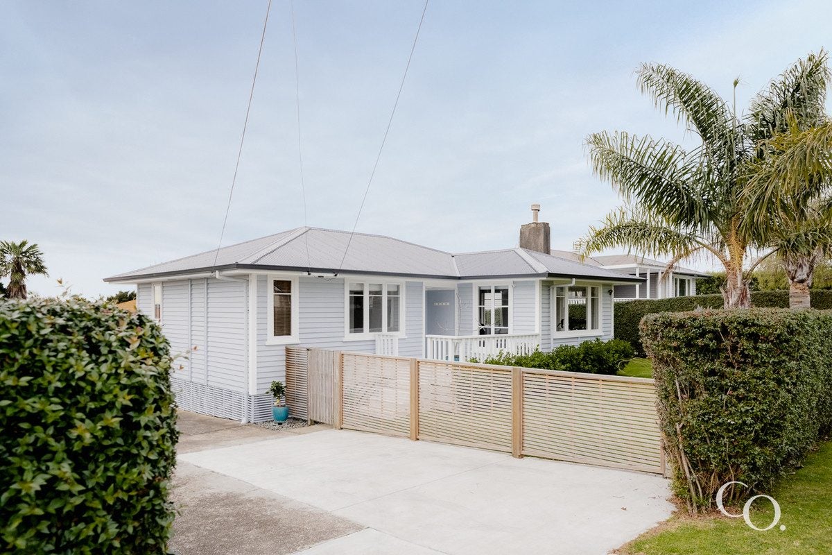 9 Charles Street, Bellevue, Tauranga - Carousel 1