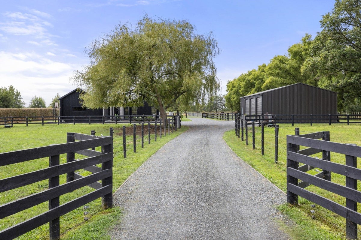 32 Gore Road, Okoroire, Tirau - Carousel 2