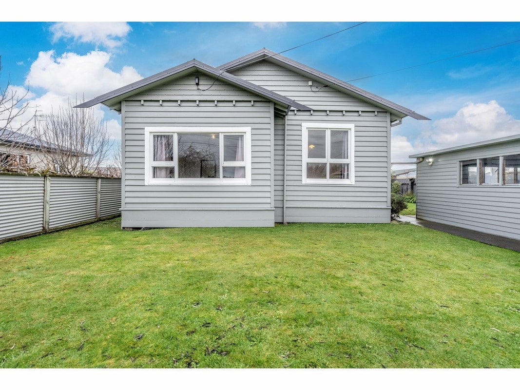 26 Dudley Street, Grasmere, Invercargill - Carousel 1