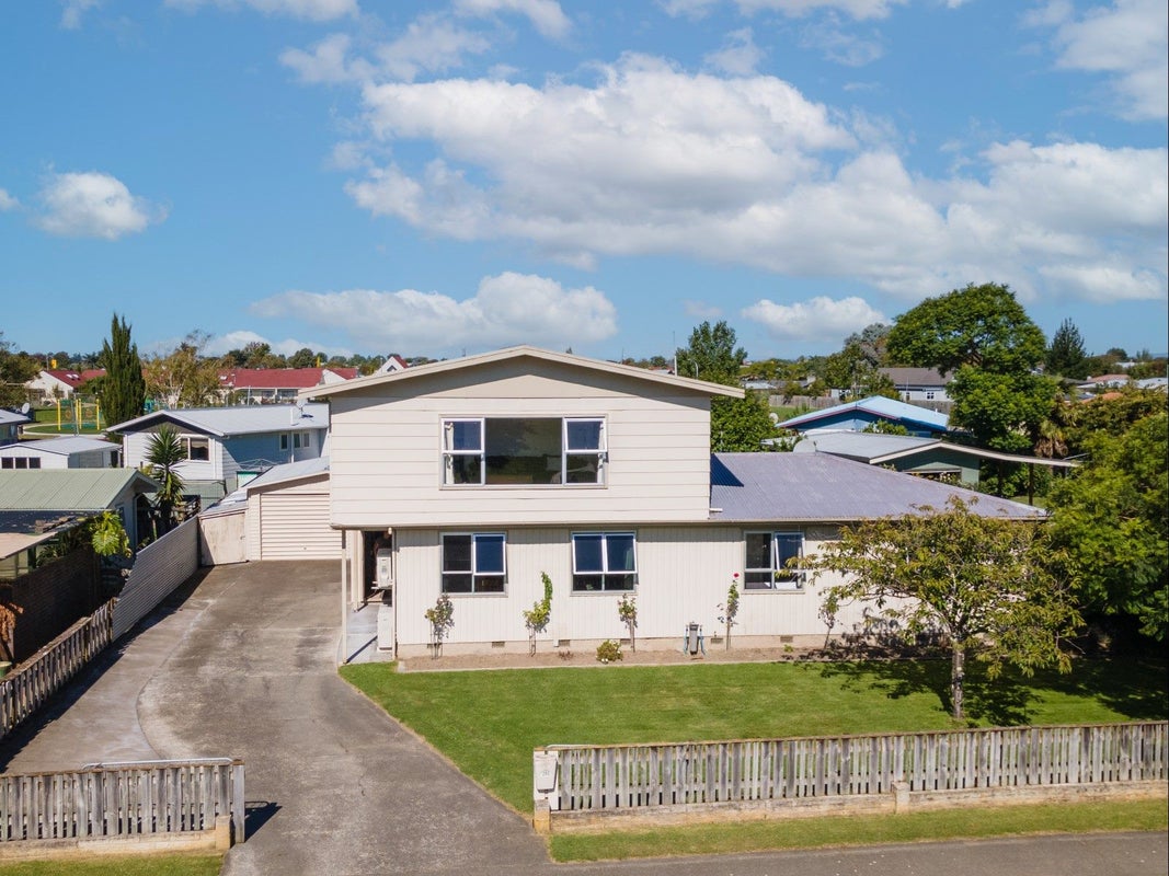 295 Westminster Avenue, Tamatea, Napier - Carousel 1