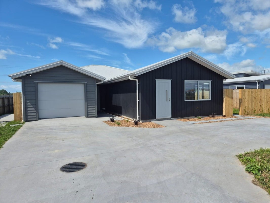 43 Mangamoteo Street, LYTTON WEST, GISBORNE - Carousel 1