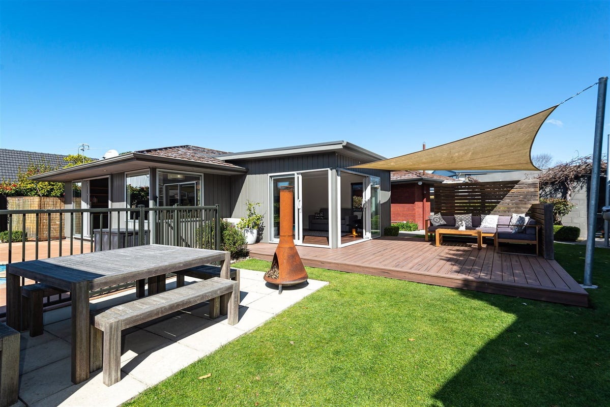 10 Skye Place, Burnside, Christchurch - Carousel 2