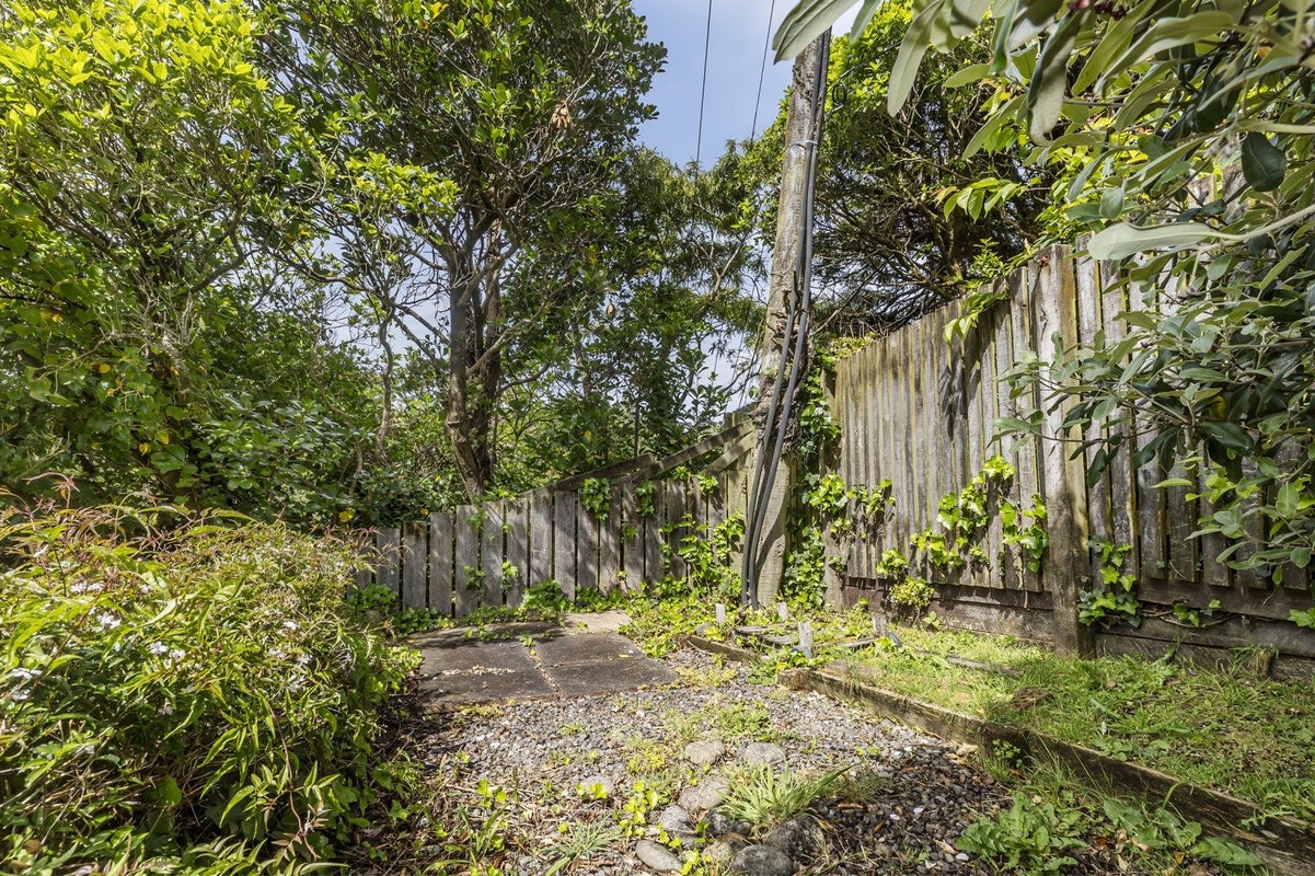 25A Govind Grove, Ngaio, Wellington - Carousel 16