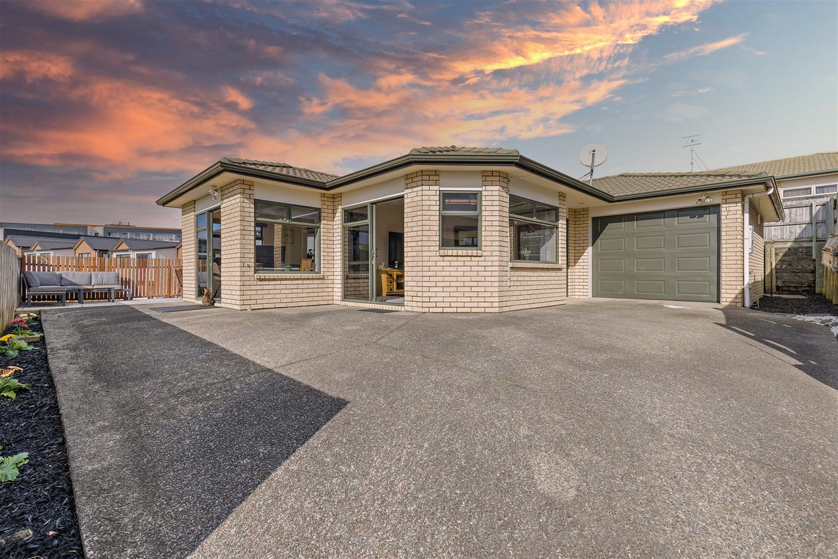 71 Elan Place, Stanmore Bay, Whangaparaoa - Carousel 1
