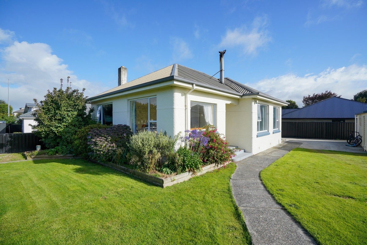 208 Chelmsford Street, Waverley, Invercargill - Carousel 1
