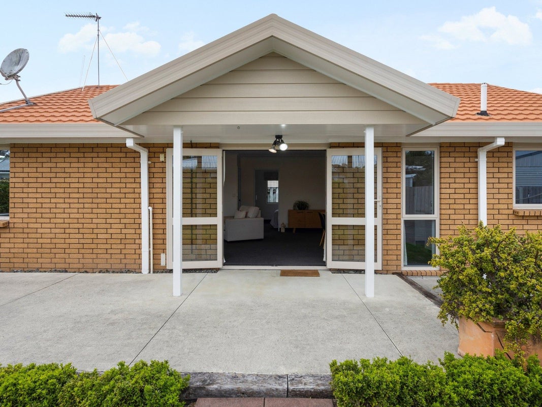 14A Taylor Terrace, St Andrews, Hamilton - Carousel 2