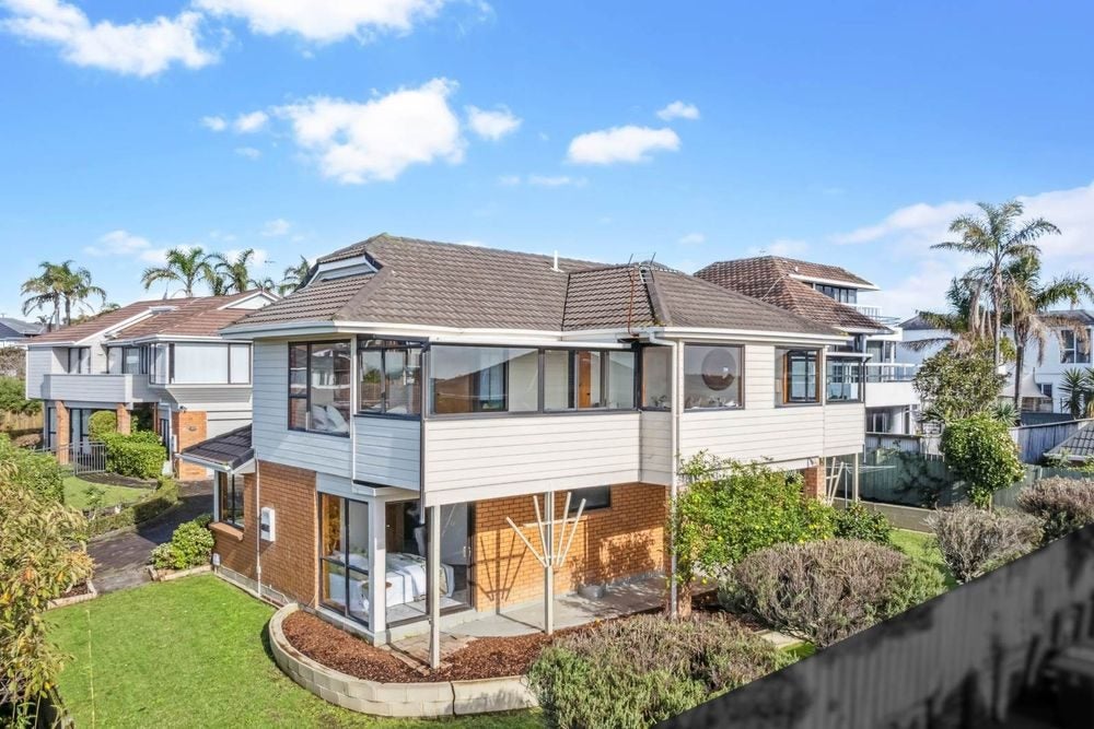 1/81 Oliver Road, Eastern Beach, Auckland - Carousel 1