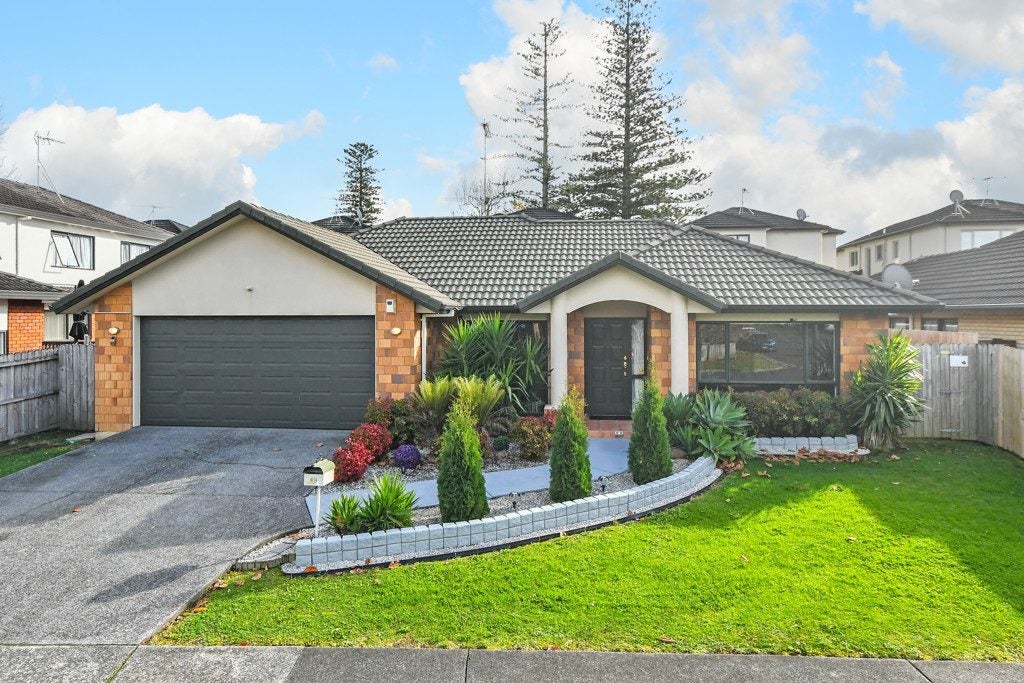 49 Wayne Francis Drive, East Tamaki, Auckland - Carousel 1