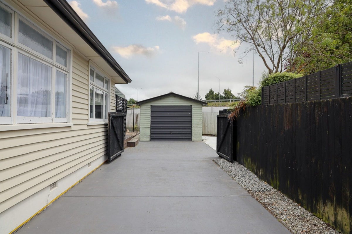 169 Edinburgh Street, Spreydon, Christchurch - Carousel 16
