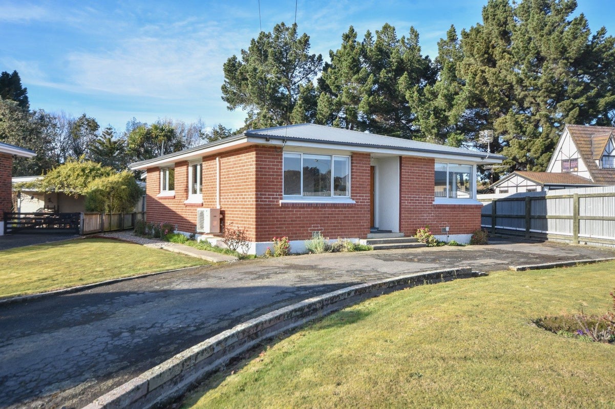 47 Viscount Road, Waldronville, Dunedin - Carousel 1