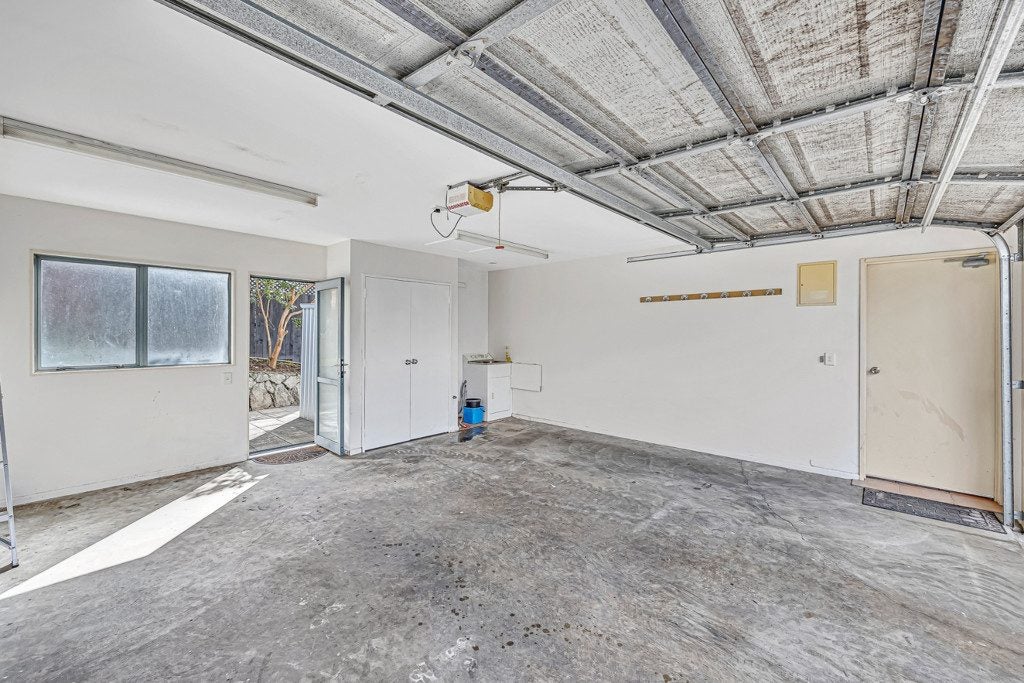 19 Horotutu Road, Greenlane, Auckland - Carousel 16
