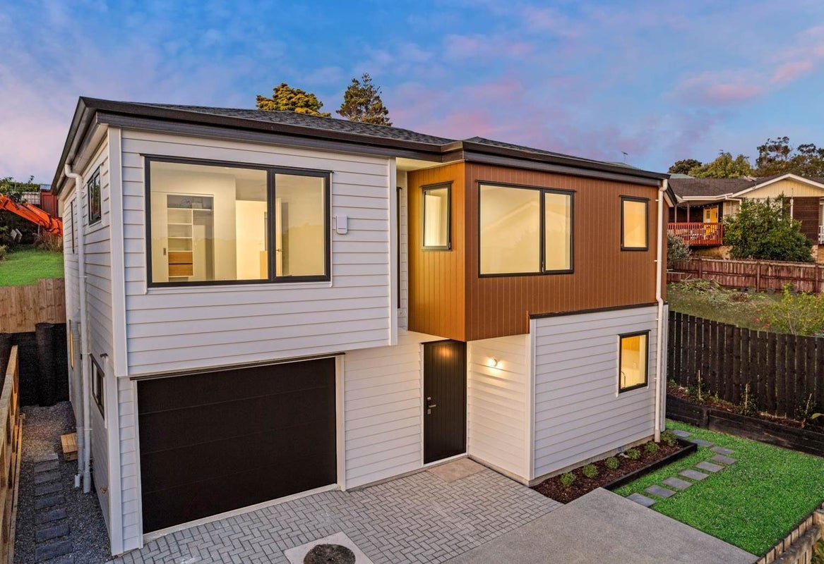 110D Whitney Street, New Windsor, Auckland - Carousel 1