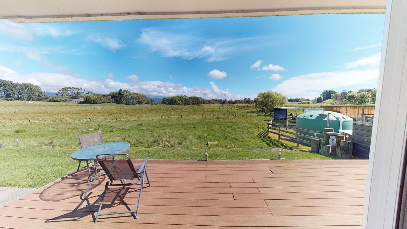 49 Hokio Sand Road, Hokio Beach, Levin - Carousel 2