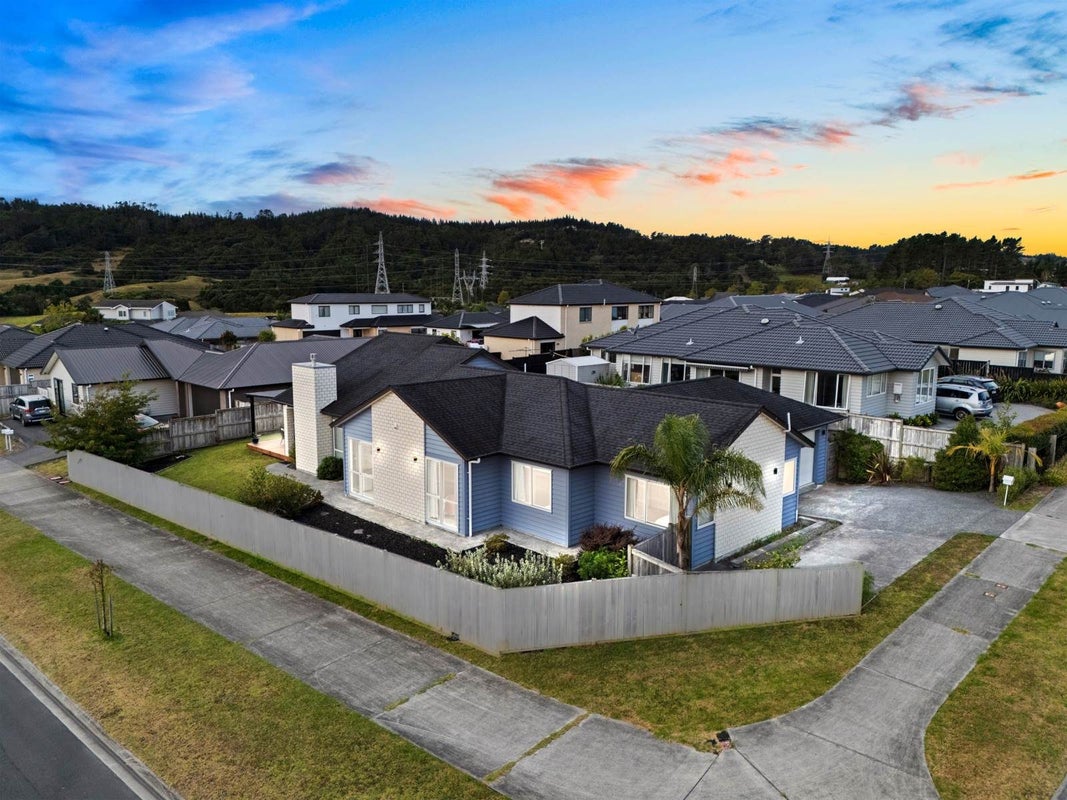 1 Raymond Grace Avenue, Huapai, Kumeu - Carousel 1