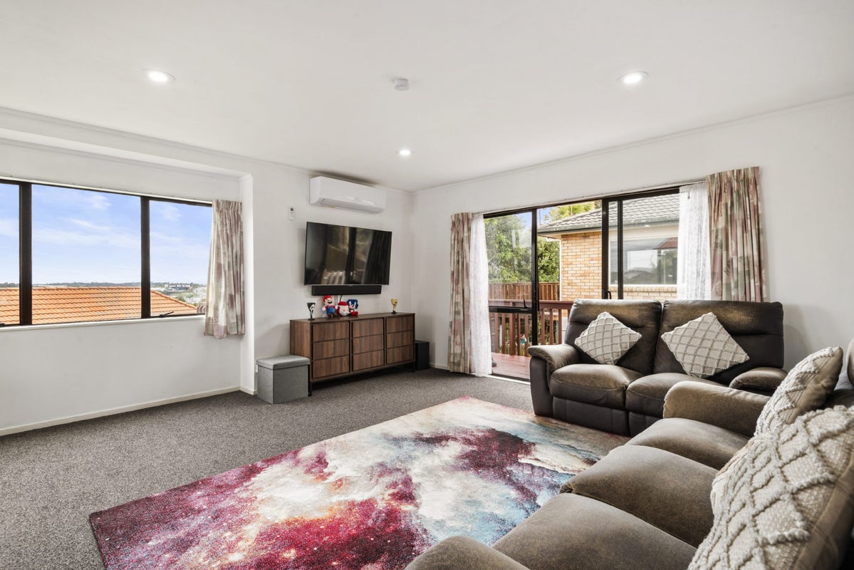 148B Sunset Road, Unsworth Heights, Auckland - Carousel 2