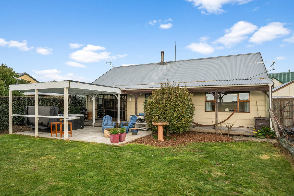 54 Ocean View Place, Leeston - Carousel 1