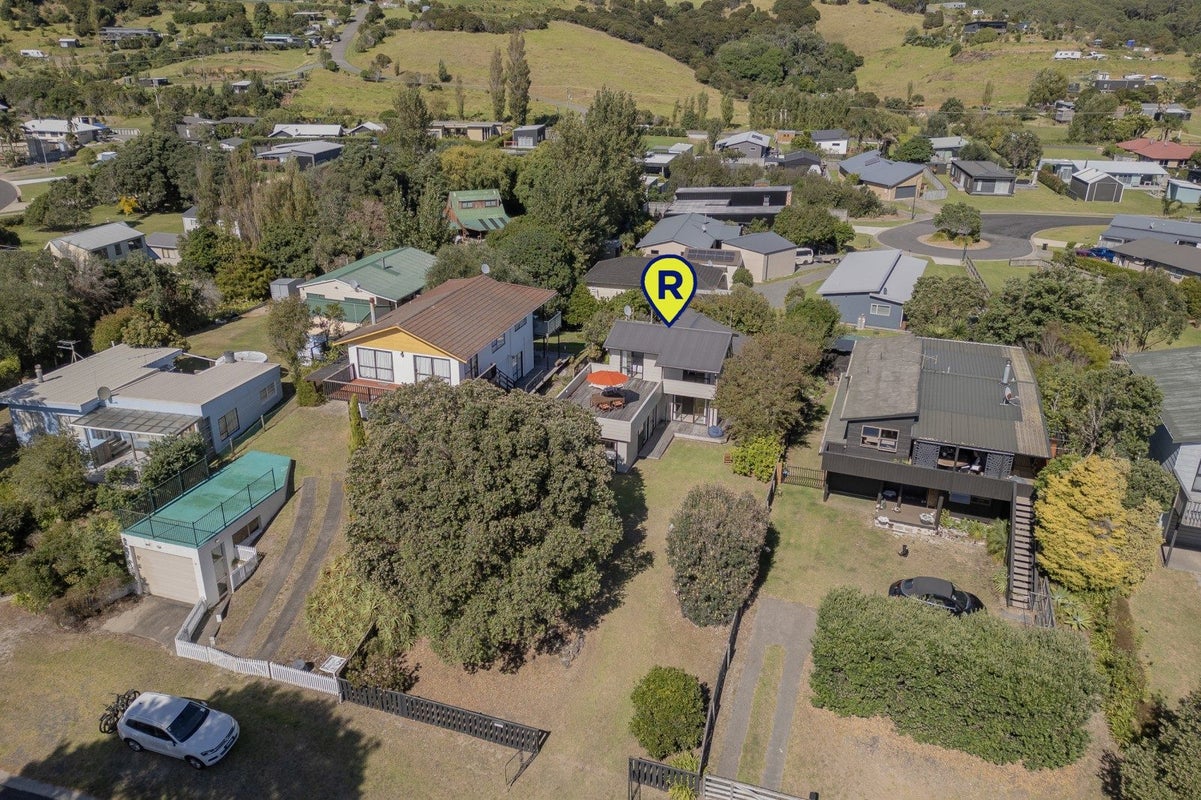 313 Tangiora Avenue, Whangapoua - Carousel 1