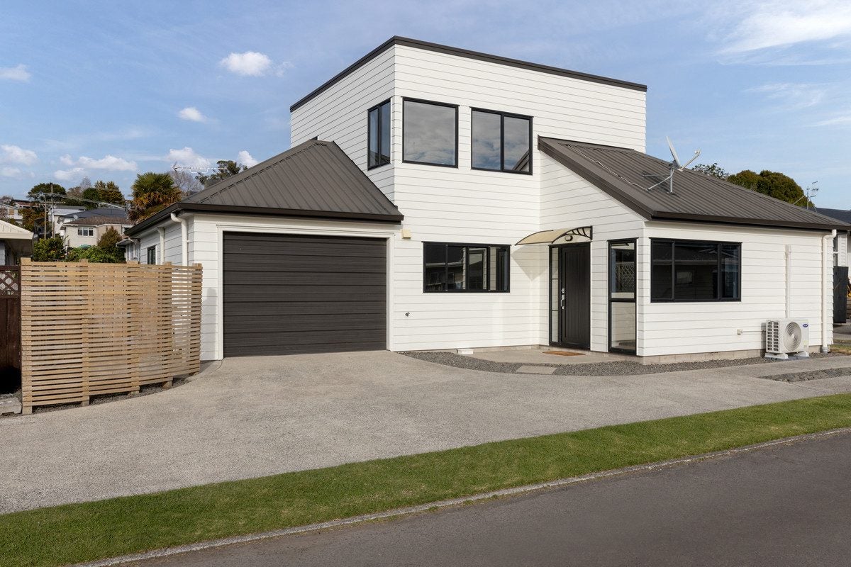 6B Queen Road, Bellevue, Tauranga - Carousel 1