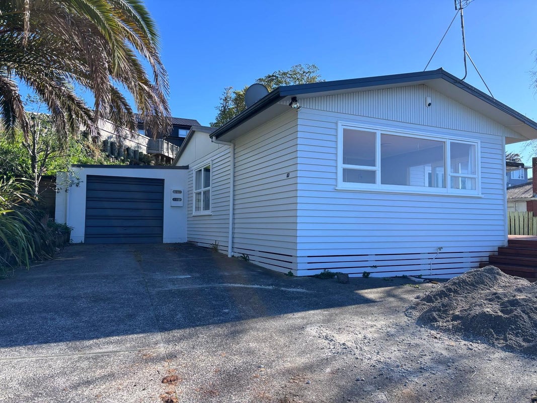 72 Mahoe Street, Melville, Hamilton - Carousel 1