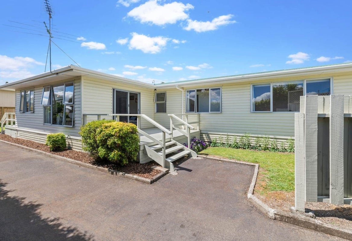2/420 Great South Road, Opaheke, Papakura - Carousel 2