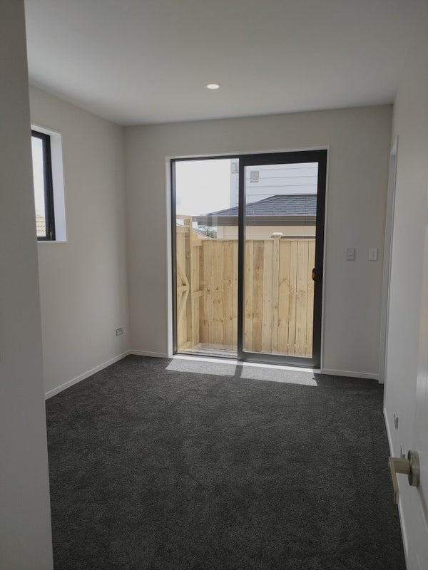 4/5 Bolton Street, Blockhouse Bay, Auckland - Carousel 2