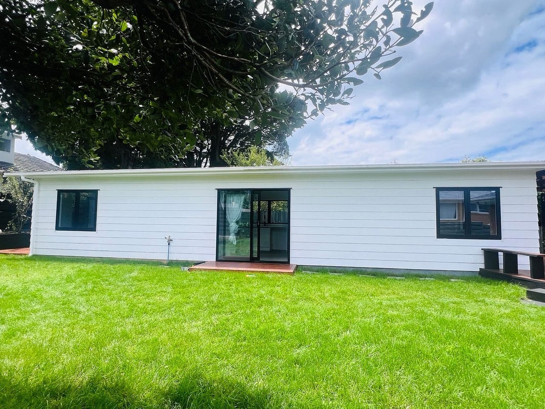 27A Stanaway Street, Hillcrest, Auckland - Carousel 2