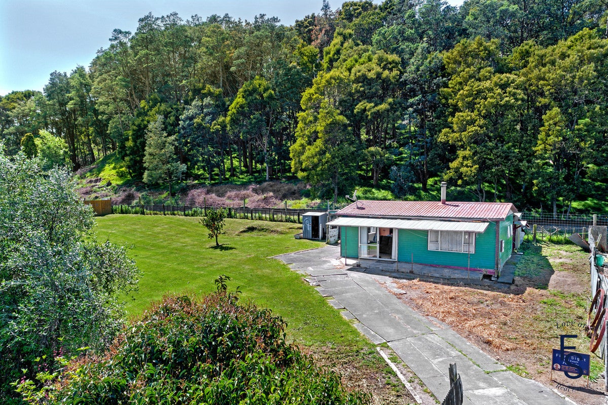 32 Paraone Road, Tamarau, Gisborne - Carousel 1