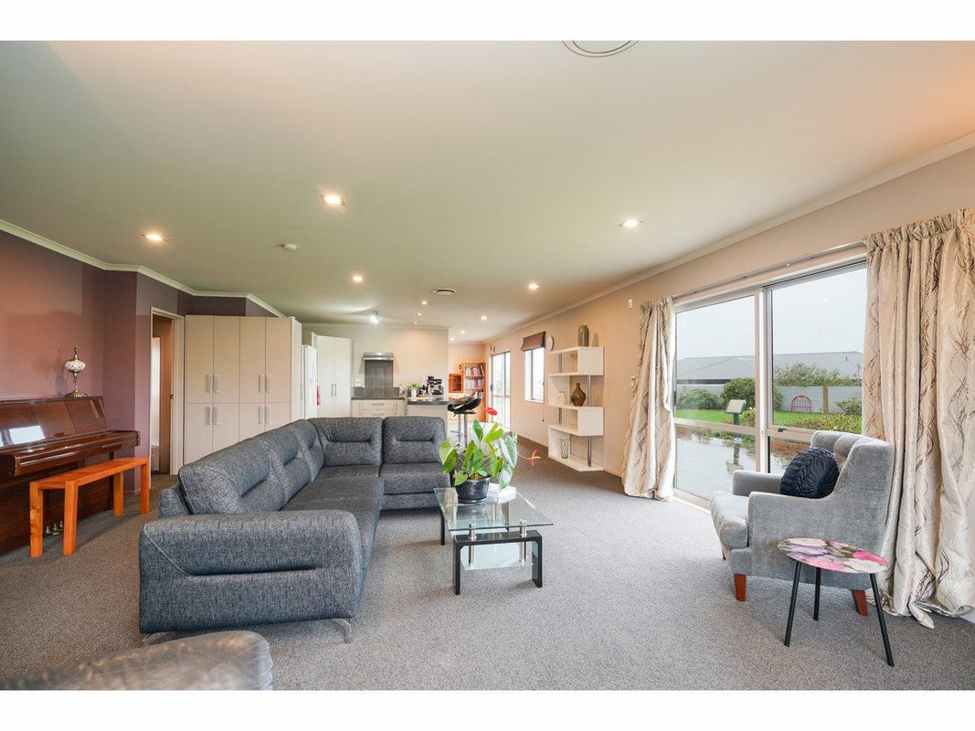33 Oteramika Road, Rockdale, Invercargill - Carousel 2