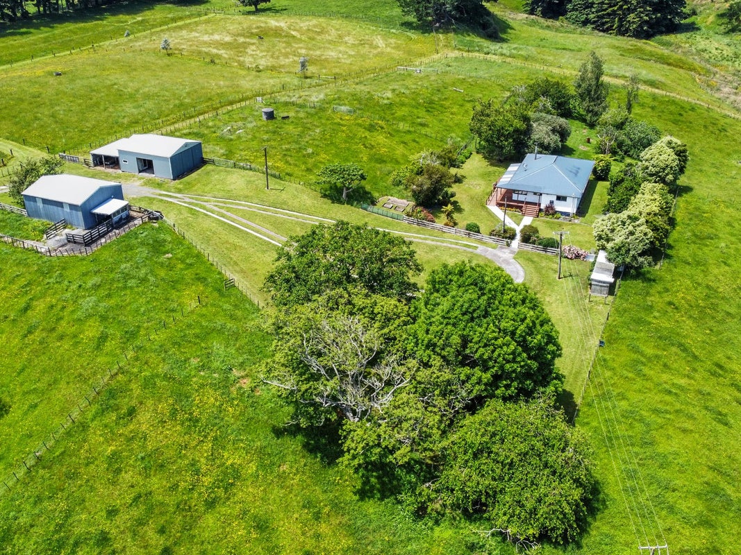 946 Limeworks Loop Road, Karamu, Hamilton - Carousel 2