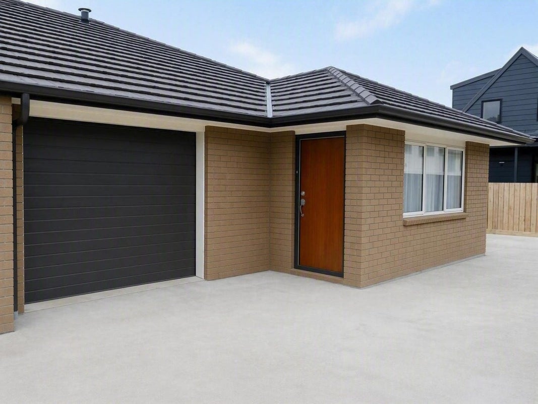 2/24 Lorne Street, Melville, Hamilton, Waikato - Carousel 1