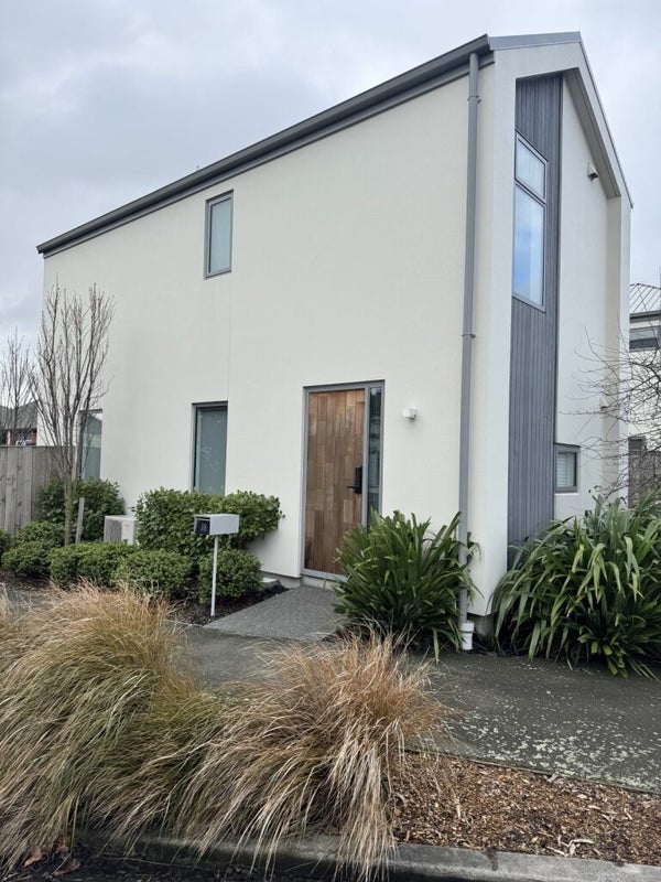 1/6 Barrie Street, Addington, Christchurch - Carousel 1