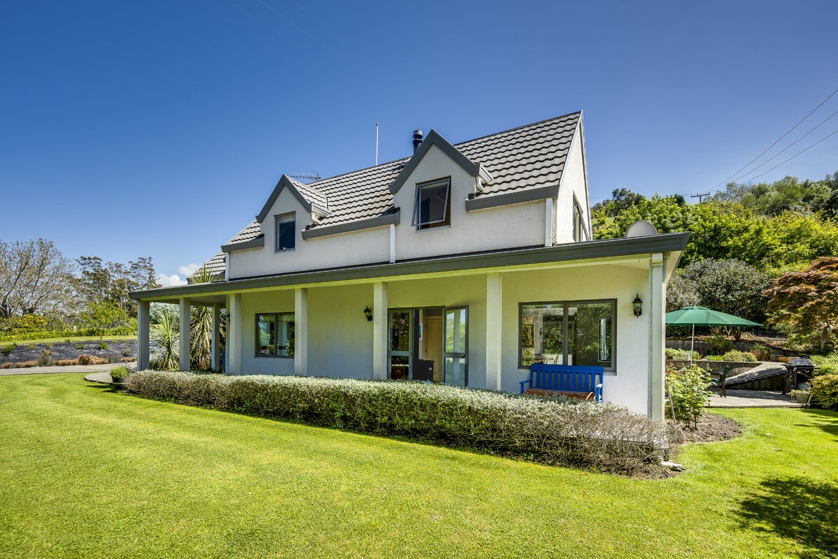 28 Dartmoor Road, Puketapu, Napier - Carousel 2