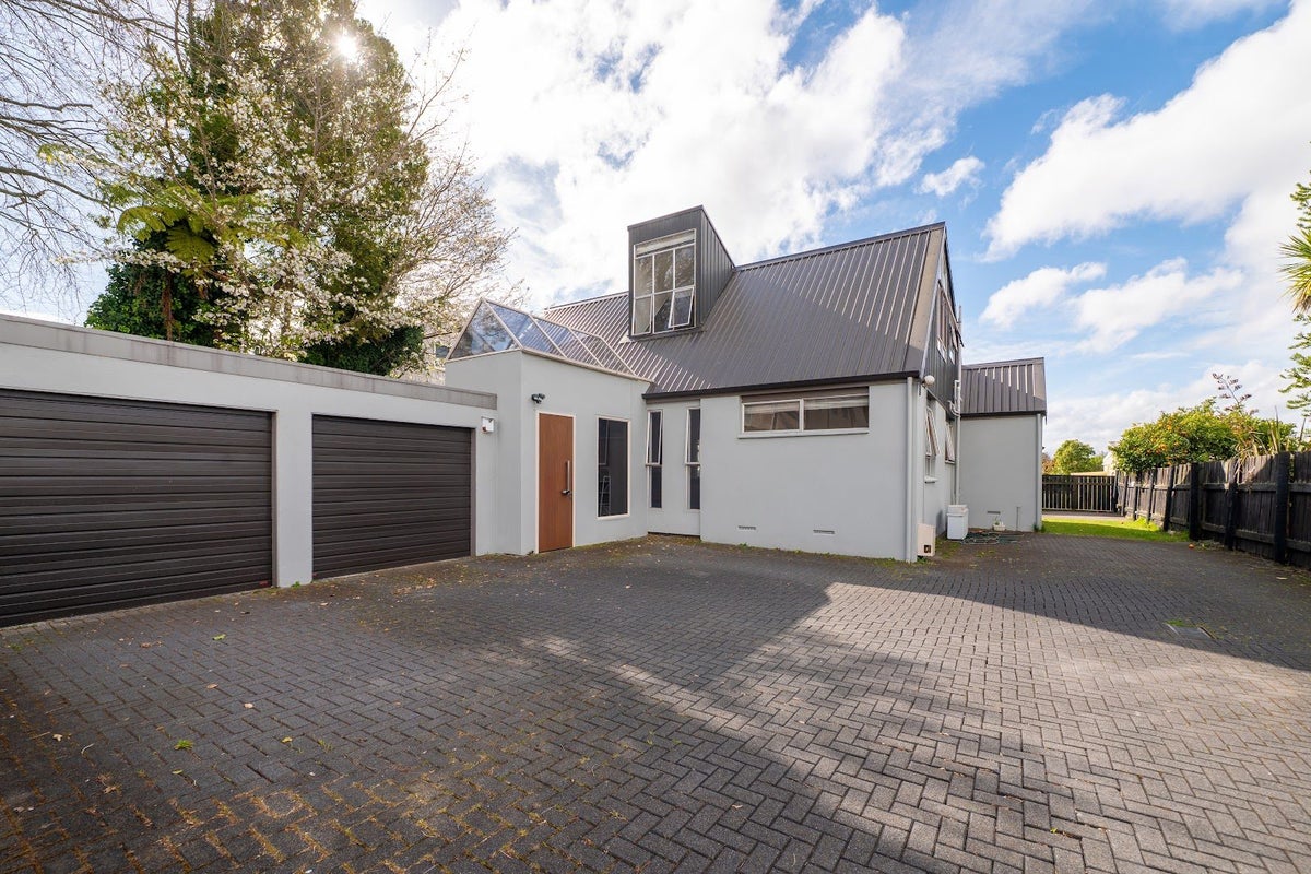5B Devon Street, Glenholme, Rotorua - Carousel 1