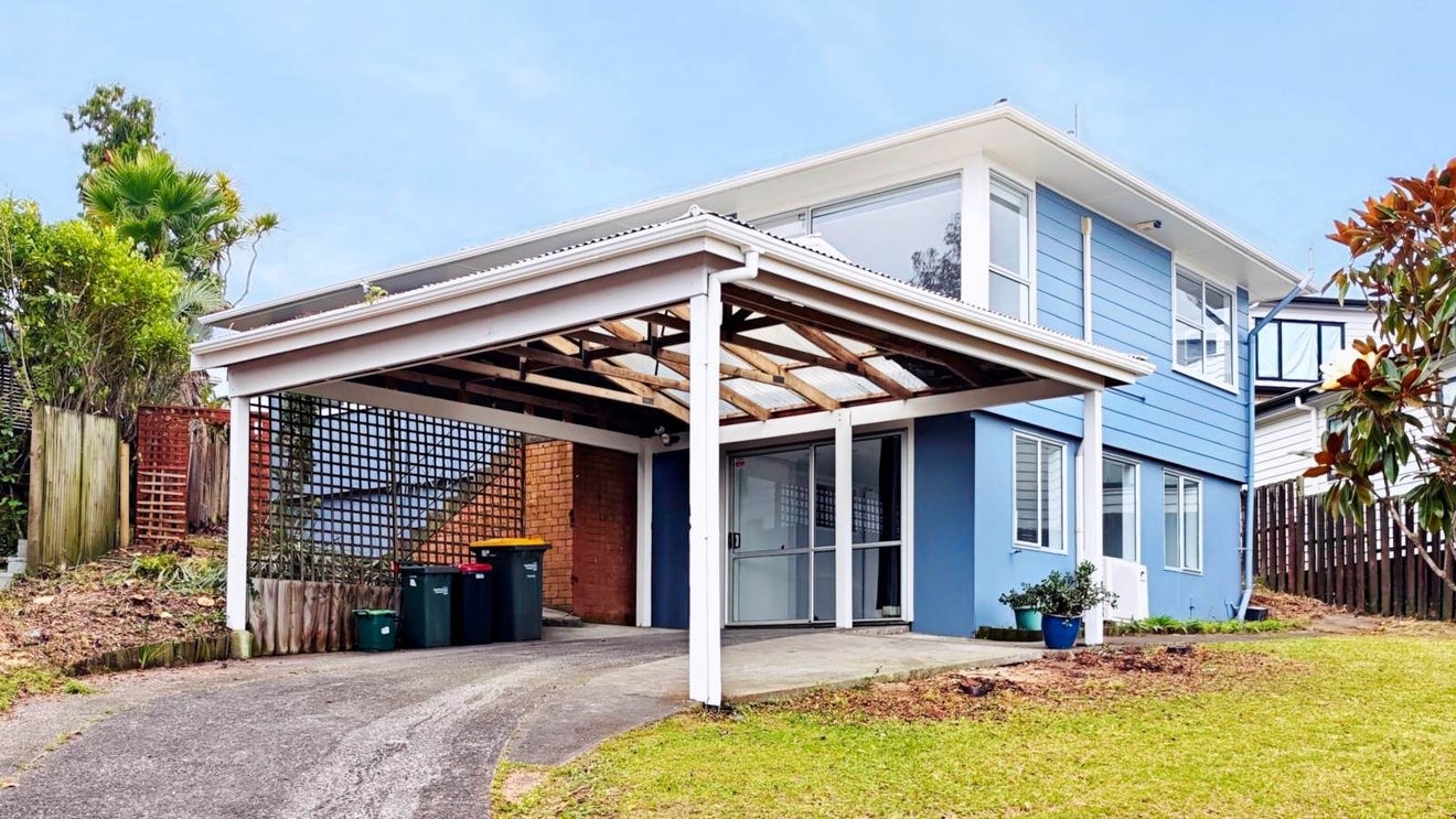 3 Mowbray Place, Sunnynook, Auckland - Carousel 1