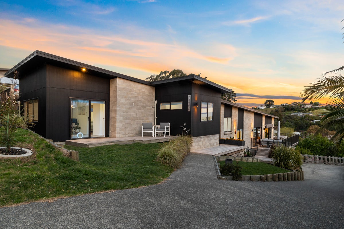 21 Sereno Vista, Bellevue, Tauranga - Carousel 1