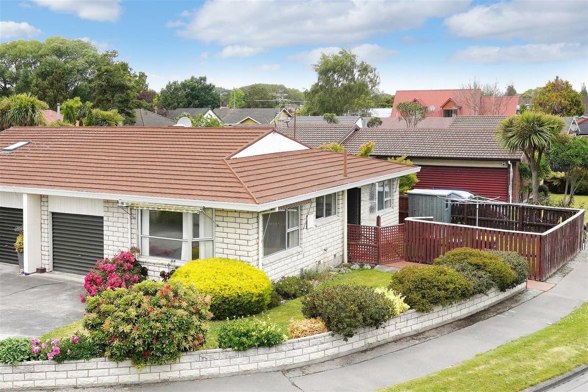 1 Fernbrook Place, Mairehau, Christchurch - Carousel 1
