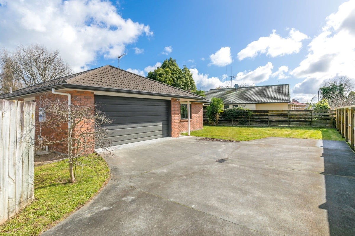 3A Forsyth Street, St Andrews, Hamilton - Carousel 1