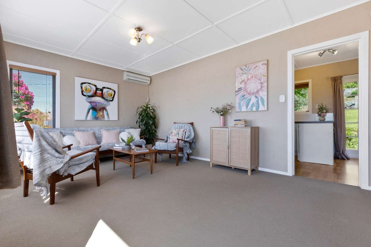 45 Gordon Road, Western Heights, Rotorua - Carousel 2