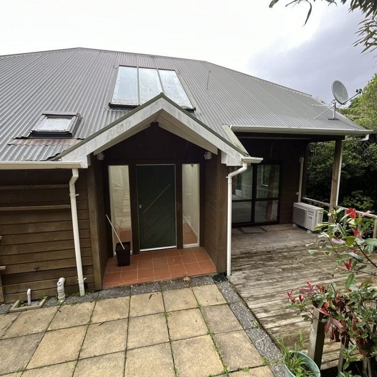9 Jenness Grove, Harbour View, Lower Hutt - Carousel 1