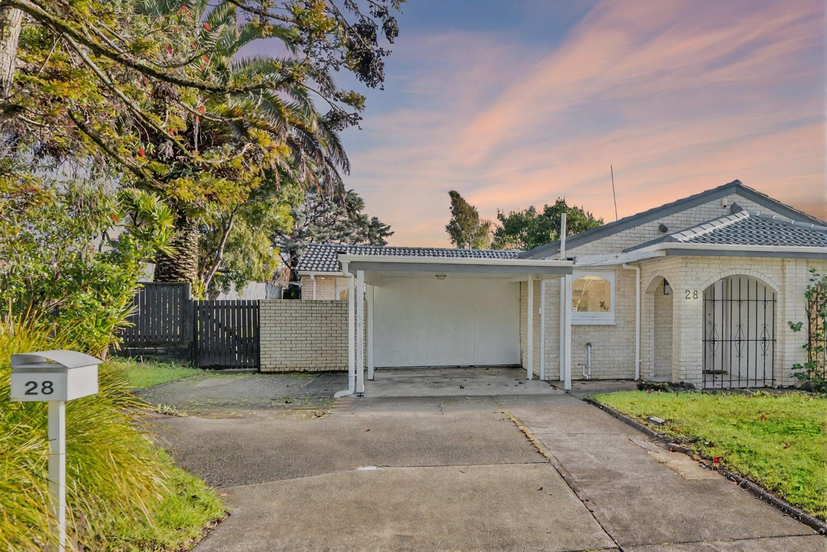 28 Matuhi Rise, Henderson, Auckland - Carousel 1