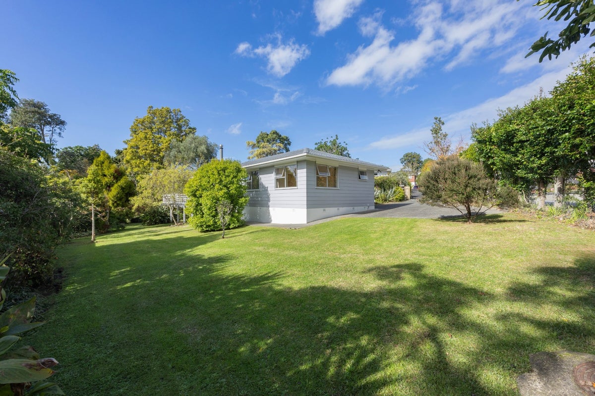 46 Kirby Street, Glendene, Auckland - Carousel 2