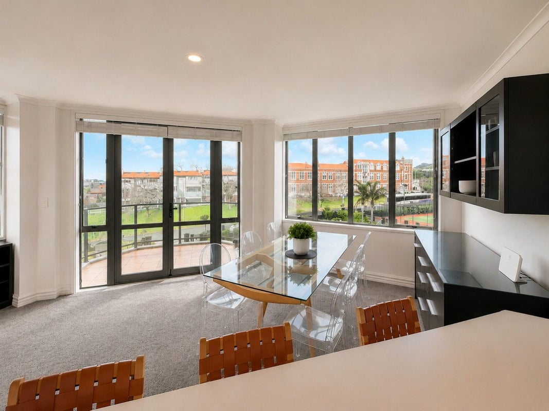 301/135 Grafton Road, Grafton, Auckland - Carousel 2
