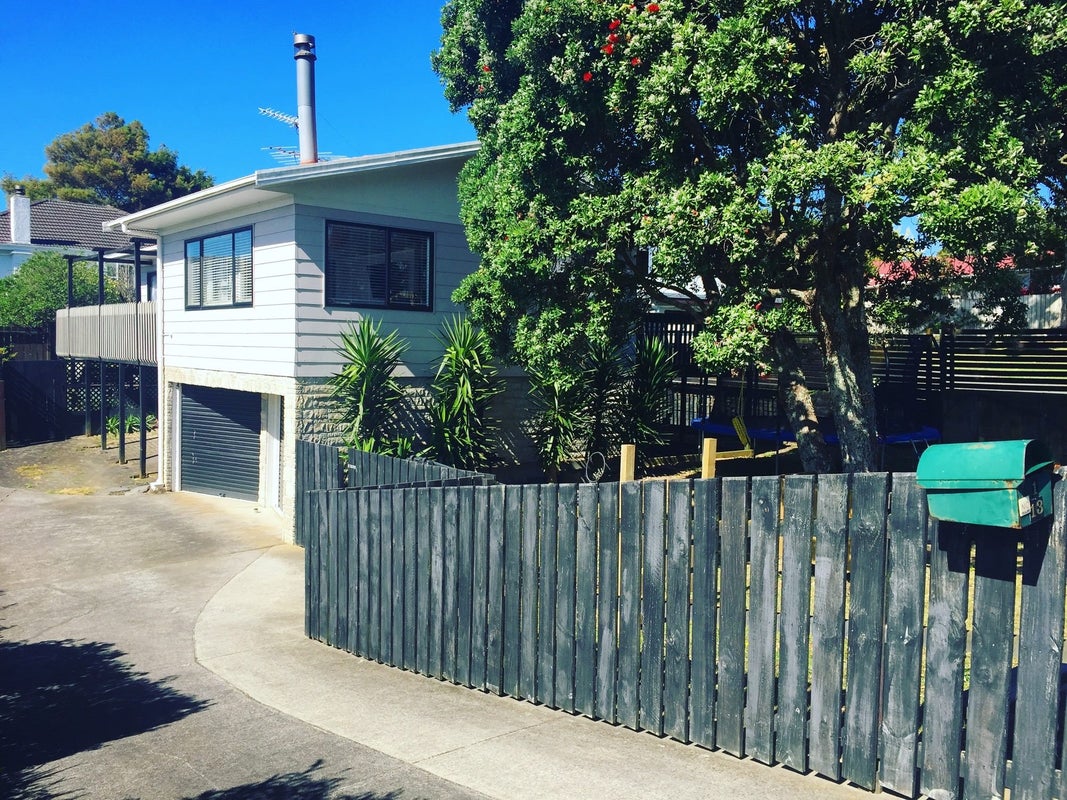 2/13 Gibraltar Street, Howick, Auckland - Carousel 1