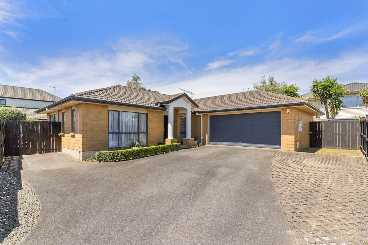 49 Matarangi Road, East Tamaki, Manukau City, Auckland - Carousel 1