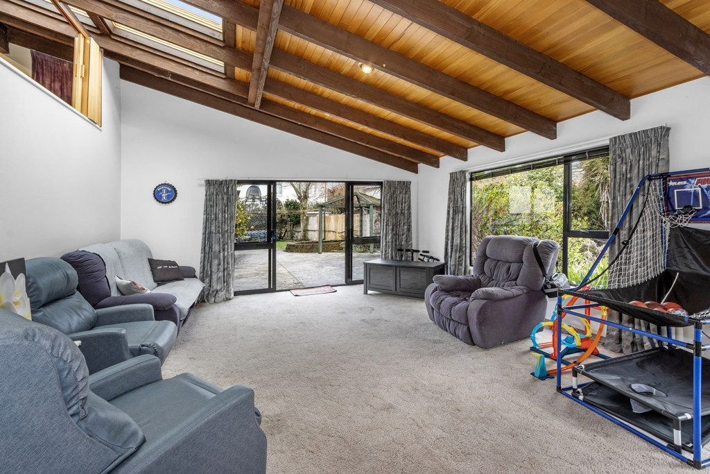 212 Grahams Road, Burnside, Christchurch - Carousel 2