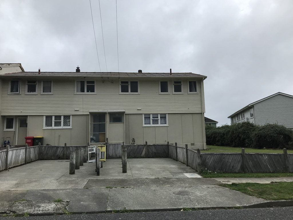 8 Cheshire Street, Cannons Creek, Porirua - Carousel 16