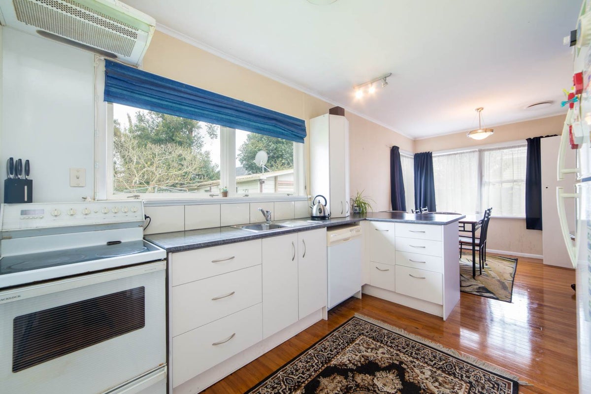 34 Myers Road, Manurewa East, Auckland - Carousel 2