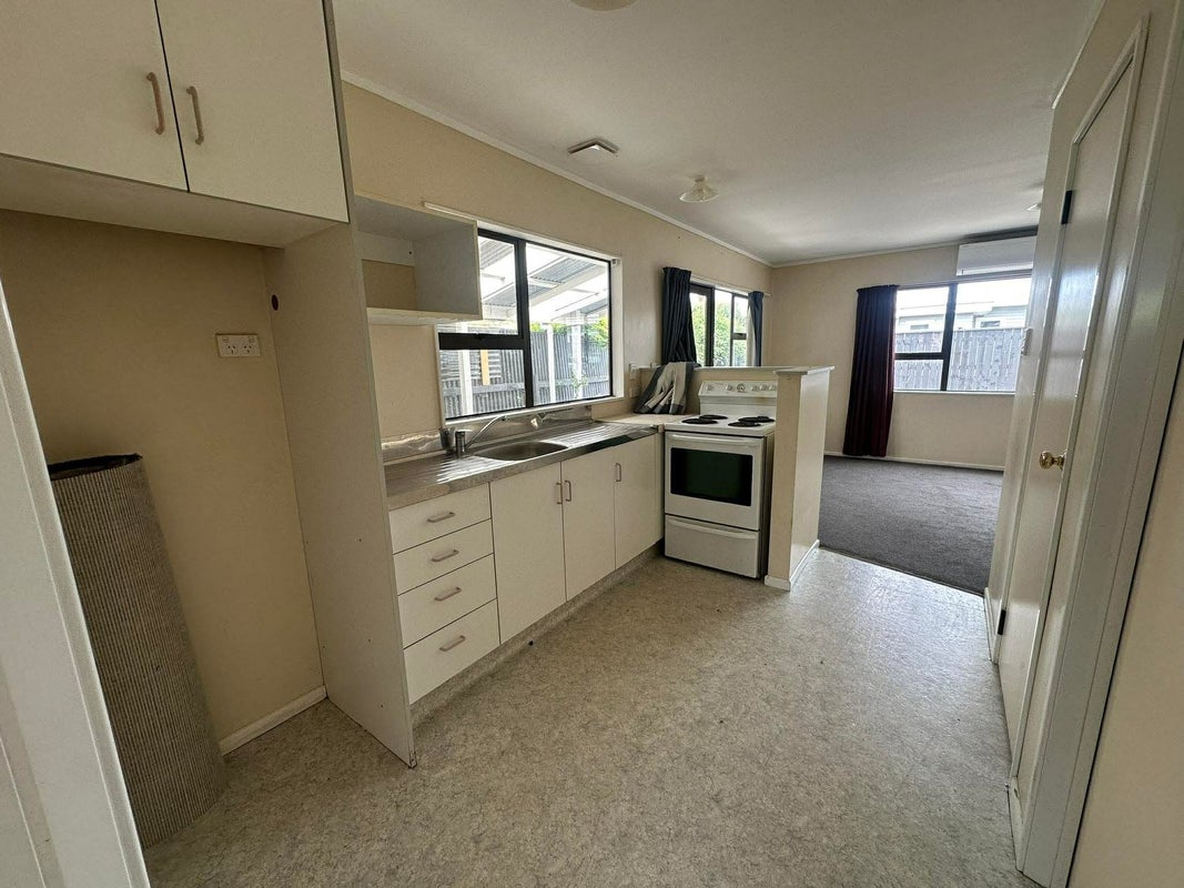 176 East Street, Greytown - Carousel 2